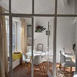 Spacieux A - 156 M² Avec 3 *