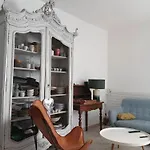 Spacieux A - 156 M² Avec 3 *